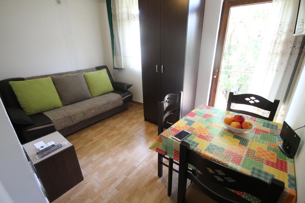 Apartments Olga Virpazar Exterior photo